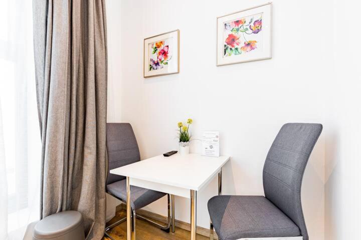 Budget Rooms West With Shared Kitchen Wiedeń Zewnętrze zdjęcie