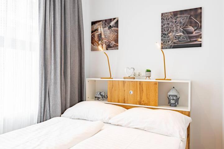 Budget Rooms West With Shared Kitchen Wiedeń Zewnętrze zdjęcie
