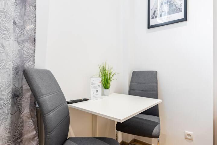 Budget Rooms West With Shared Kitchen Wiedeń Zewnętrze zdjęcie