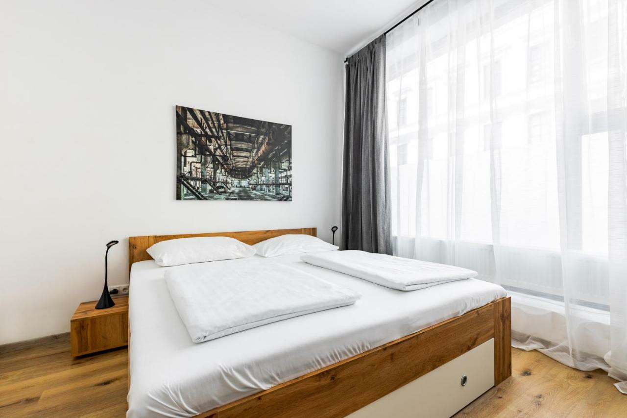 Budget Rooms West With Shared Kitchen Wiedeń Zewnętrze zdjęcie