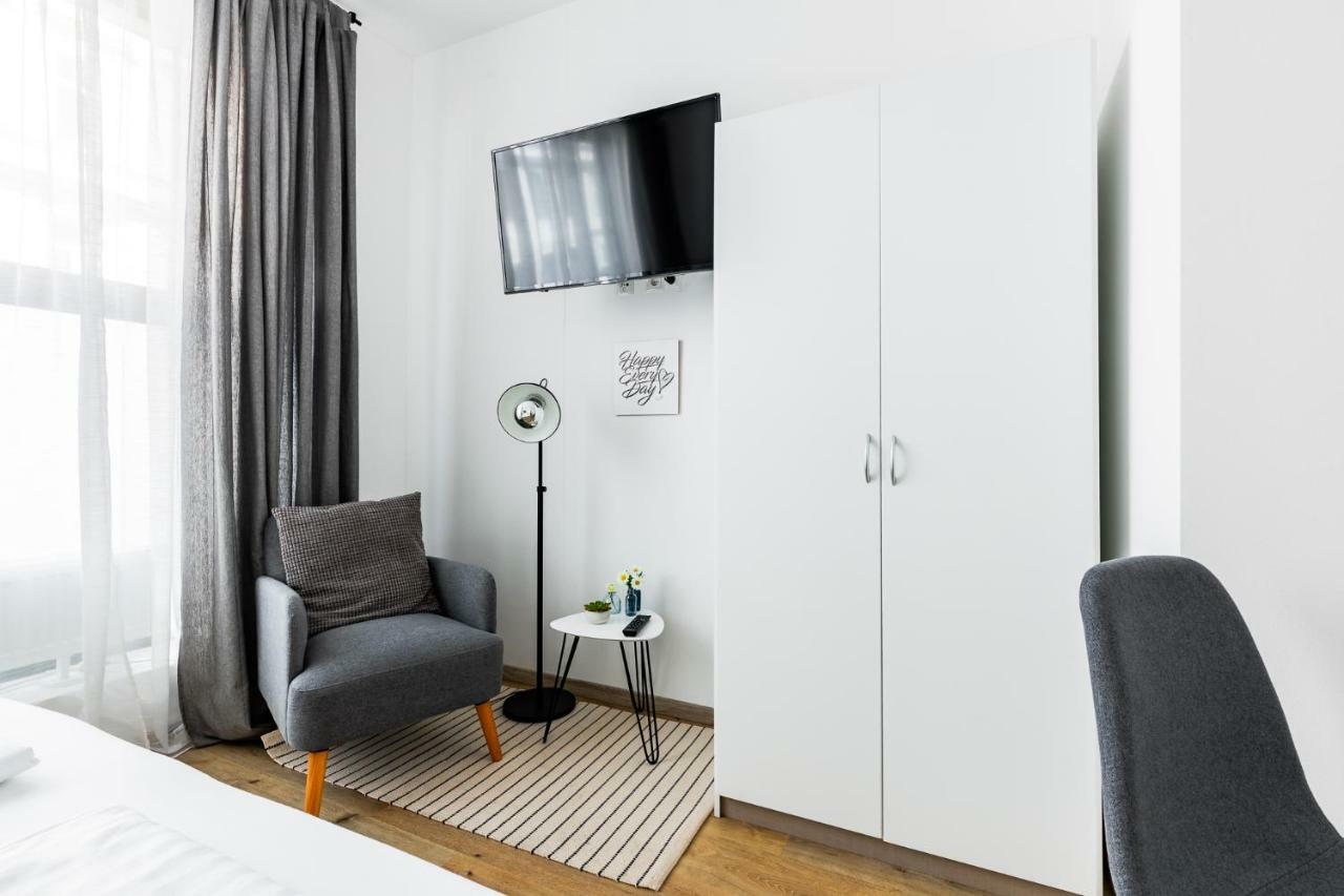 Budget Rooms West With Shared Kitchen Wiedeń Zewnętrze zdjęcie
