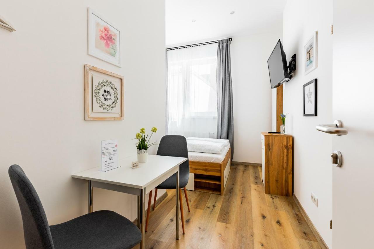 Budget Rooms West With Shared Kitchen Wiedeń Zewnętrze zdjęcie