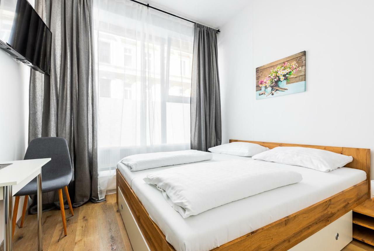 Budget Rooms West With Shared Kitchen Wiedeń Zewnętrze zdjęcie